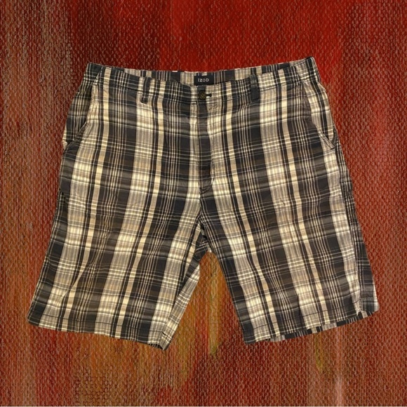IZOD Men’s Plaid Shorts - Picture 1 of 14